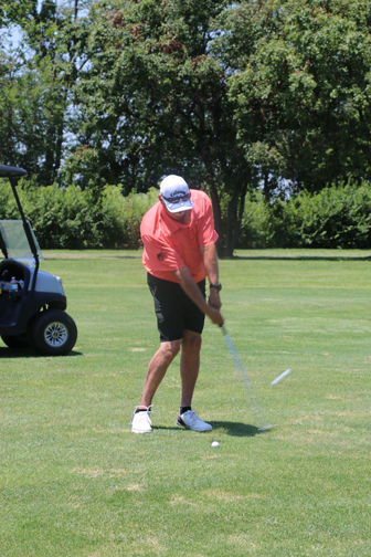 AMBUCS golf outing and auction raise funds for local organizations