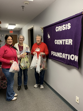 Quilter’s group donates to Crisis Center Foundation