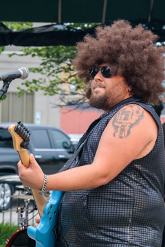 One super groovy concert